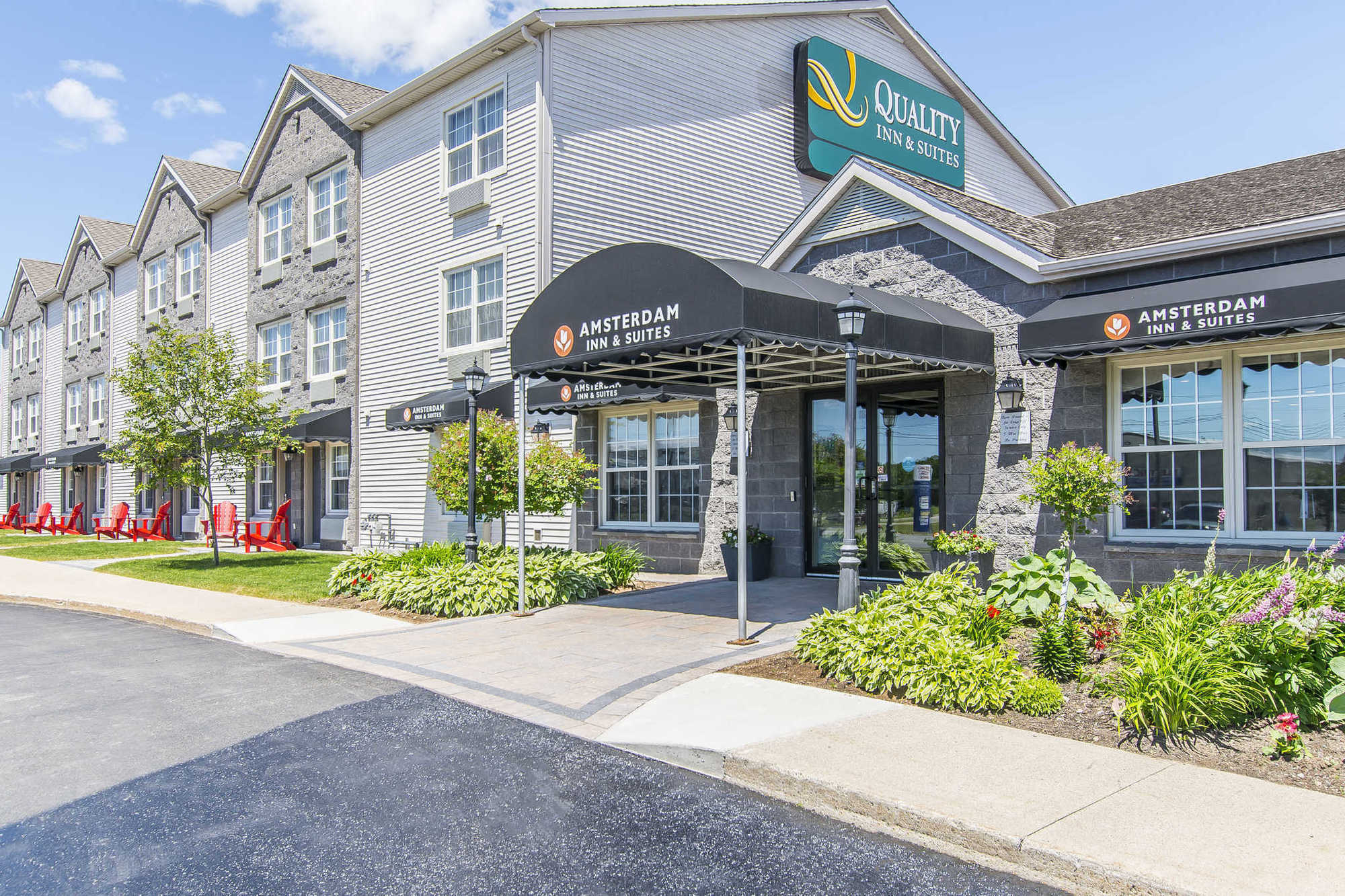 Quality Inn & Suites Amsterdam Fredericton Exterior foto